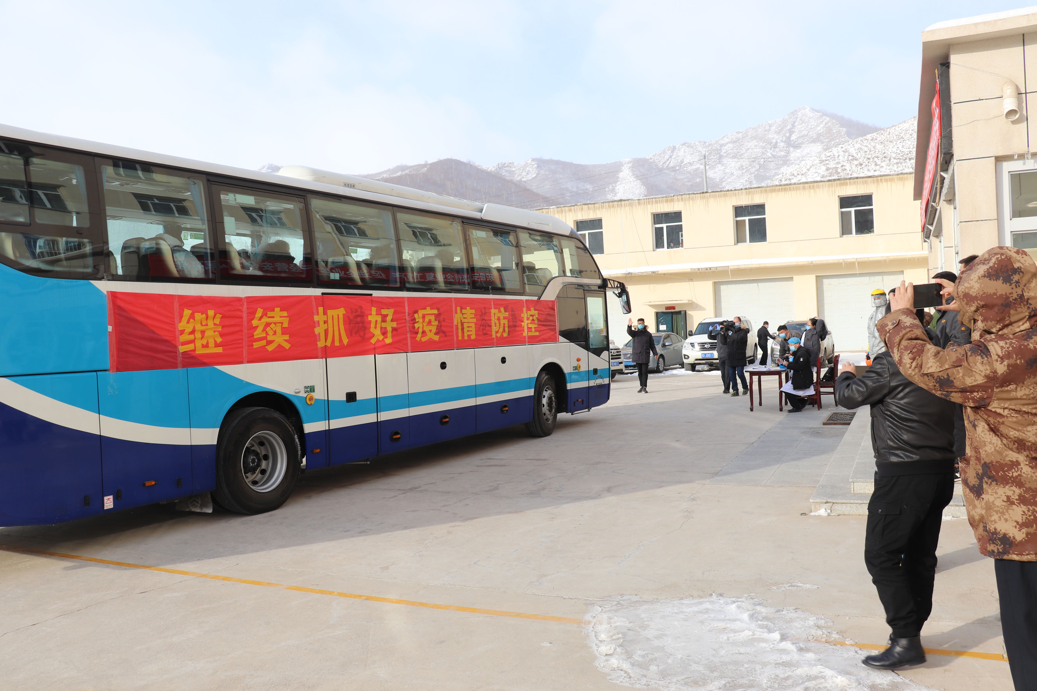 2400公里复工路，开云手机web版登录入口-开云(中国)
包车护航复工复产